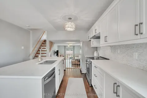 16 Victorway Drive Barrie ON L4N 9K9