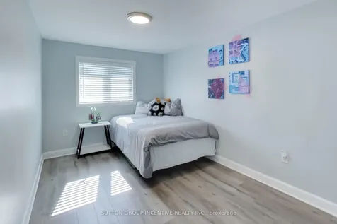 11 Majesty Boulevard Barrie ON L4M 7K1