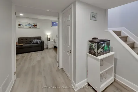 11 Majesty Boulevard Barrie ON L4M 7K1