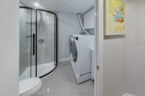 11 Majesty Boulevard Barrie ON L4M 7K1