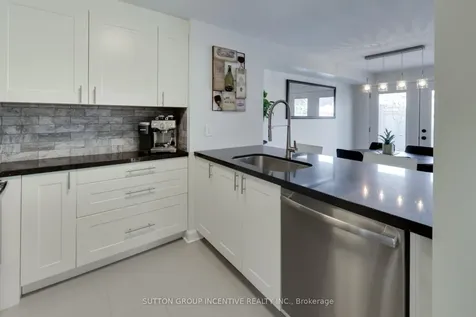 11 Majesty Boulevard Barrie ON L4M 7K1