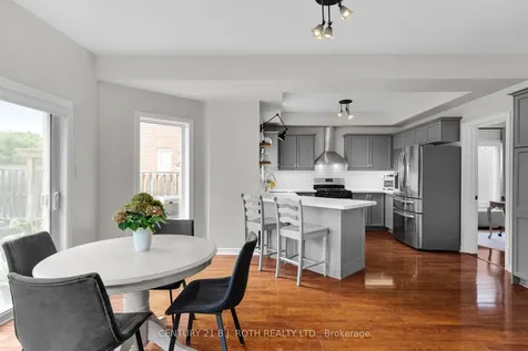 94 Penvill Trail Barrie ON L4N 5S3