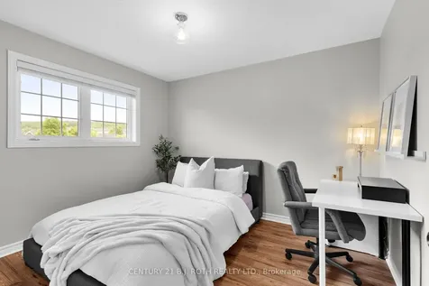 94 Penvill Trail Barrie ON L4N 5S3