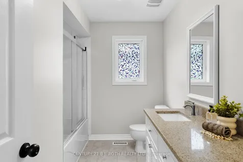 94 Penvill Trail Barrie ON L4N 5S3