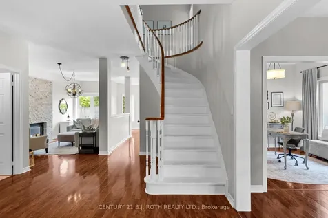 94 Penvill Trail Barrie ON L4N 5S3