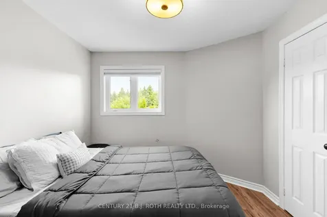 94 Penvill Trail Barrie ON L4N 5S3