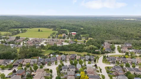 94 Penvill Trail Barrie ON L4N 5S3