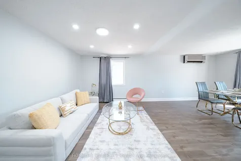 117 Hickling Trail Barrie ON L4M 5T7