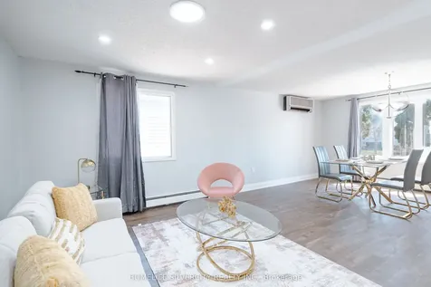 117 Hickling Trail Barrie ON L4M 5T7