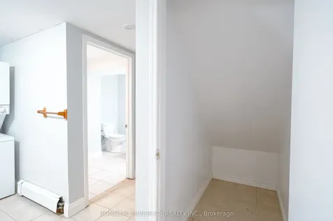 117 Hickling Trail Barrie ON L4M 5T7