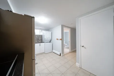 117 Hickling Trail Barrie ON L4M 5T7