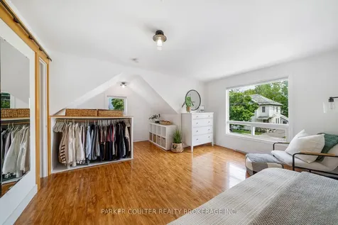 290 Saint Paul Street Collingwood ON L9Y 3P7