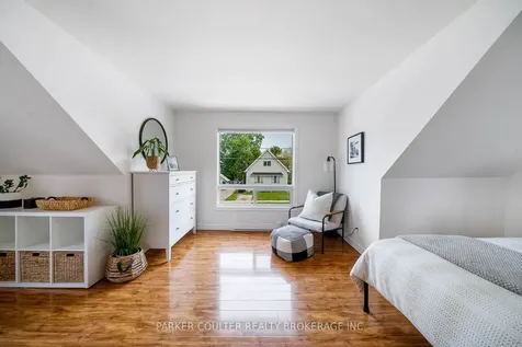 290 Saint Paul Street Collingwood ON L9Y 3P7