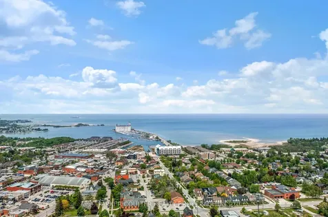 290 Saint Paul Street Collingwood ON L9Y 3P7