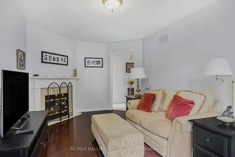 7 Maw Court Barrie ON L4N 7X7