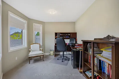 7 Maw Court Barrie ON L4N 7X7