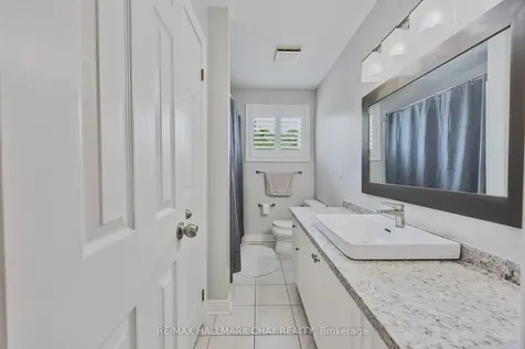 7 Maw Court Barrie ON L4N 7X7