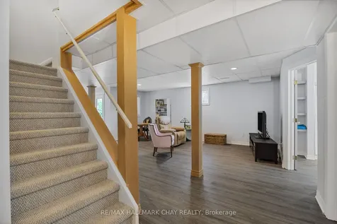 7 Maw Court Barrie ON L4N 7X7