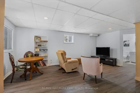 7 Maw Court Barrie ON L4N 7X7