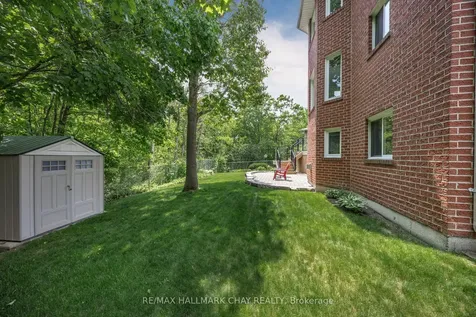 7 Maw Court Barrie ON L4N 7X7