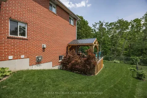 7 Maw Court Barrie ON L4N 7X7