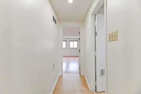 40 Blair Crescent Barrie ON L4M 5Y6