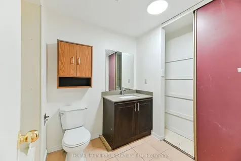 40 Blair Crescent Barrie ON L4M 5Y6