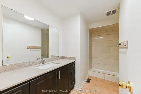 40 Blair Crescent Barrie ON L4M 5Y6