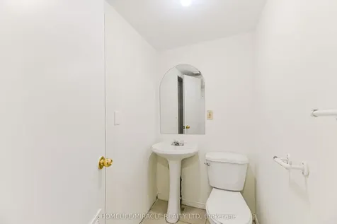 40 Blair Crescent Barrie ON L4M 5Y6