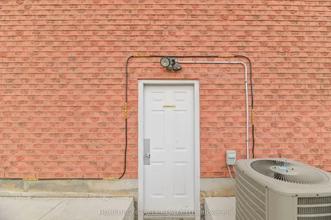 40 Blair Crescent Barrie ON L4M 5Y6