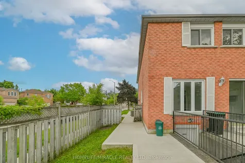 40 Blair Crescent Barrie ON L4M 5Y6