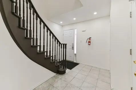 40 Blair Crescent Barrie ON L4M 5Y6