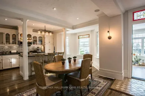 36 Shanty Bay Road Barrie ON L4M 1C8