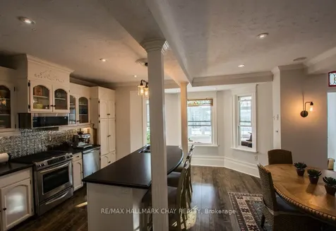 36 Shanty Bay Road Barrie ON L4M 1C8