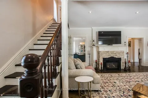 36 Shanty Bay Road Barrie ON L4M 1C8