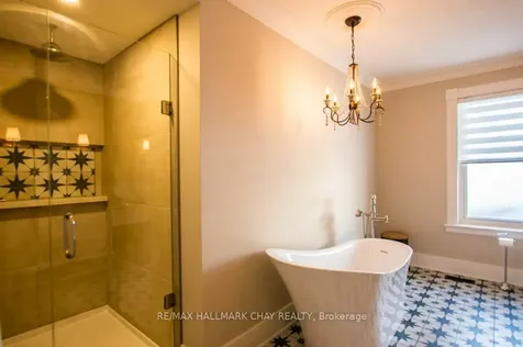 36 Shanty Bay Road Barrie ON L4M 1C8