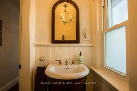 36 Shanty Bay Road Barrie ON L4M 1C8