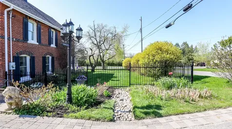 36 Shanty Bay Road Barrie ON L4M 1C8