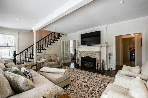 36 Shanty Bay Road Barrie ON L4M 1C8