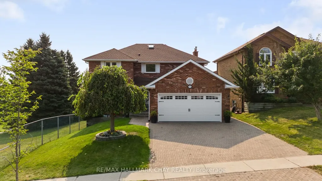 292 Leacock Drive Barrie ON L4N 6K2