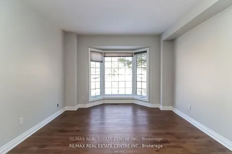 25 Meadowlark Road Barrie ON L4M 6C8