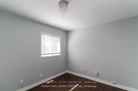 25 Meadowlark Road Barrie ON L4M 6C8