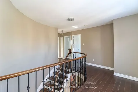 25 Meadowlark Road Barrie ON L4M 6C8