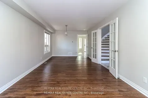 25 Meadowlark Road Barrie ON L4M 6C8