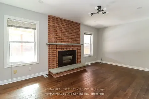 25 Meadowlark Road Barrie ON L4M 6C8