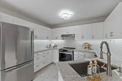 22 Herrell Avenue Barrie ON L4N 6T5