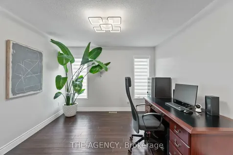 22 Herrell Avenue Barrie ON L4N 6T5