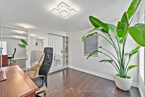 22 Herrell Avenue Barrie ON L4N 6T5