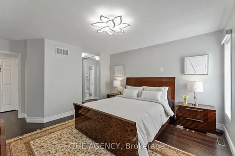 22 Herrell Avenue Barrie ON L4N 6T5