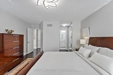 22 Herrell Avenue Barrie ON L4N 6T5